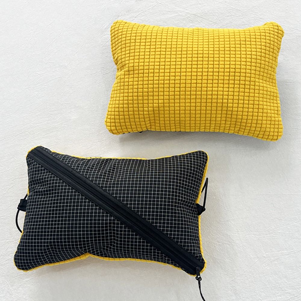 Duurzame 2-in-1 kussen-opbergt - Camp Pillow Compressible recensie en prijs